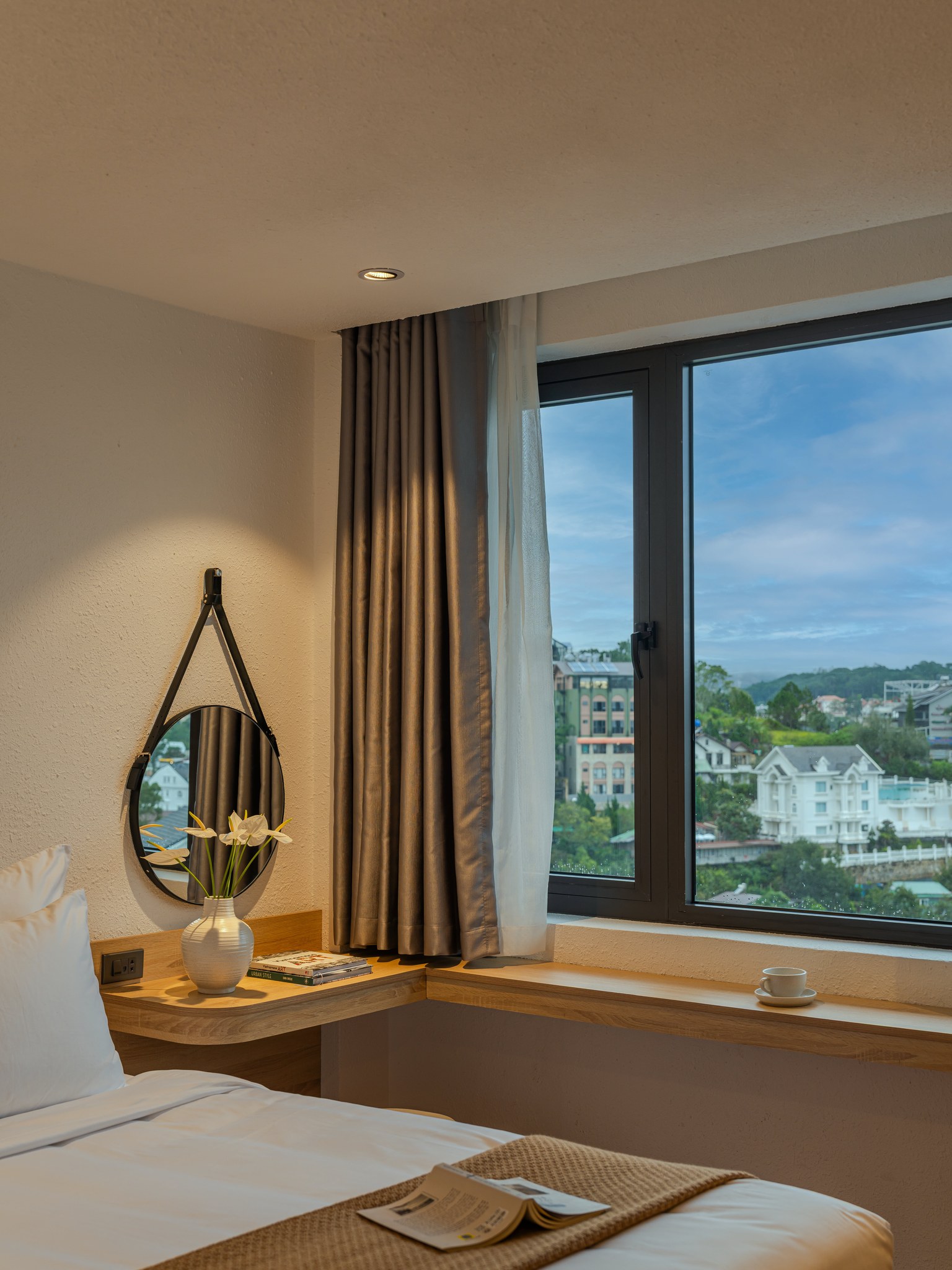 Deluxe Double Room gallery photo - DAWN Hotel Dalat