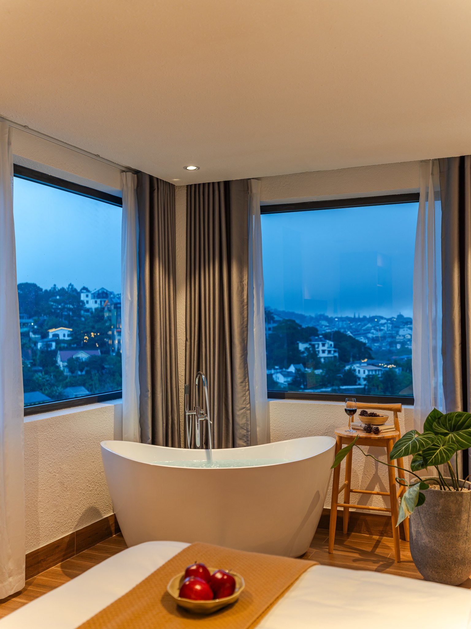 Premier Double Room gallery photo - DAWN Hotel Dalat