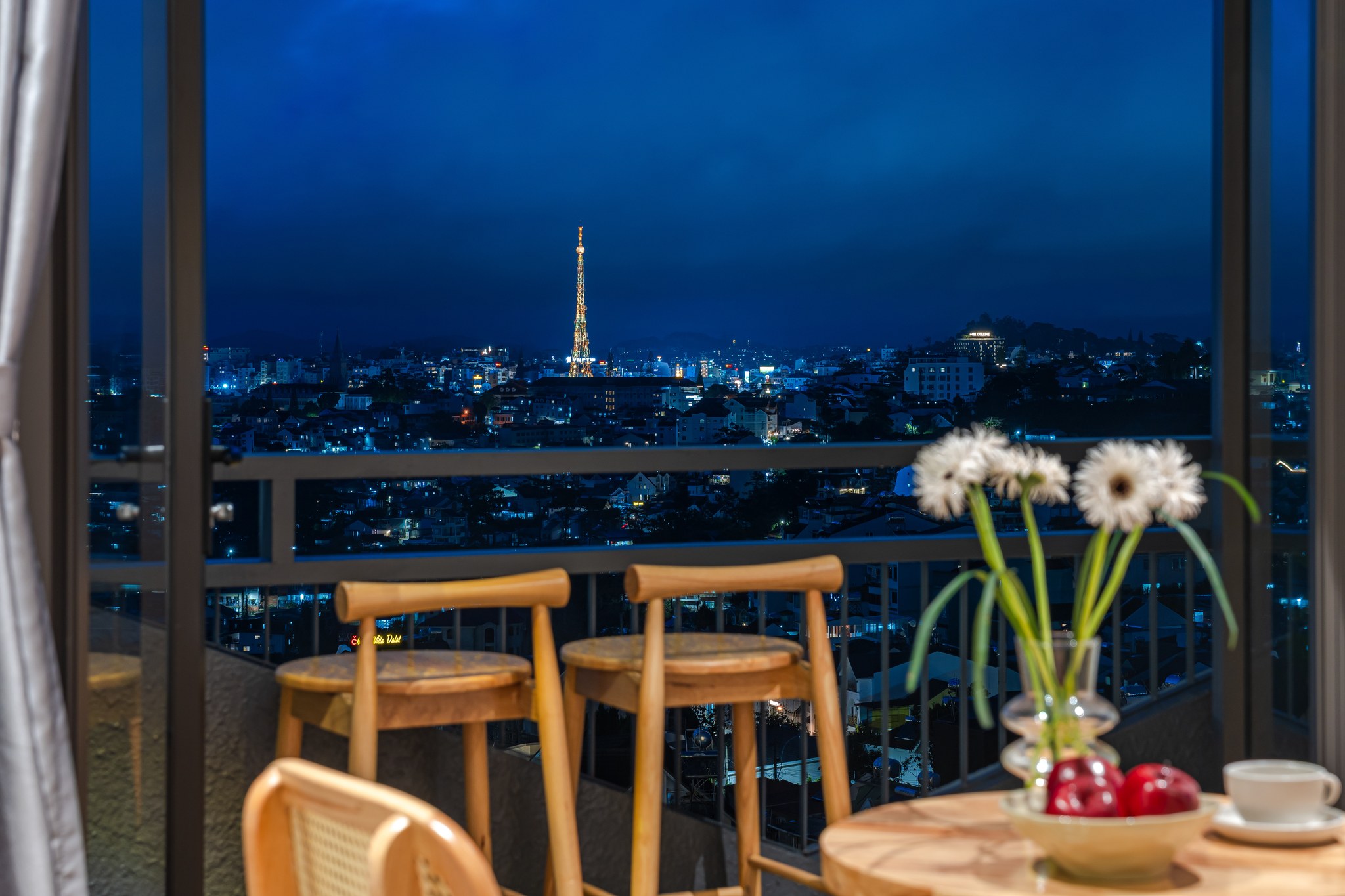Suite Balcony Valley View & Bathtub gallery photo - DAWN Hotel Dalat