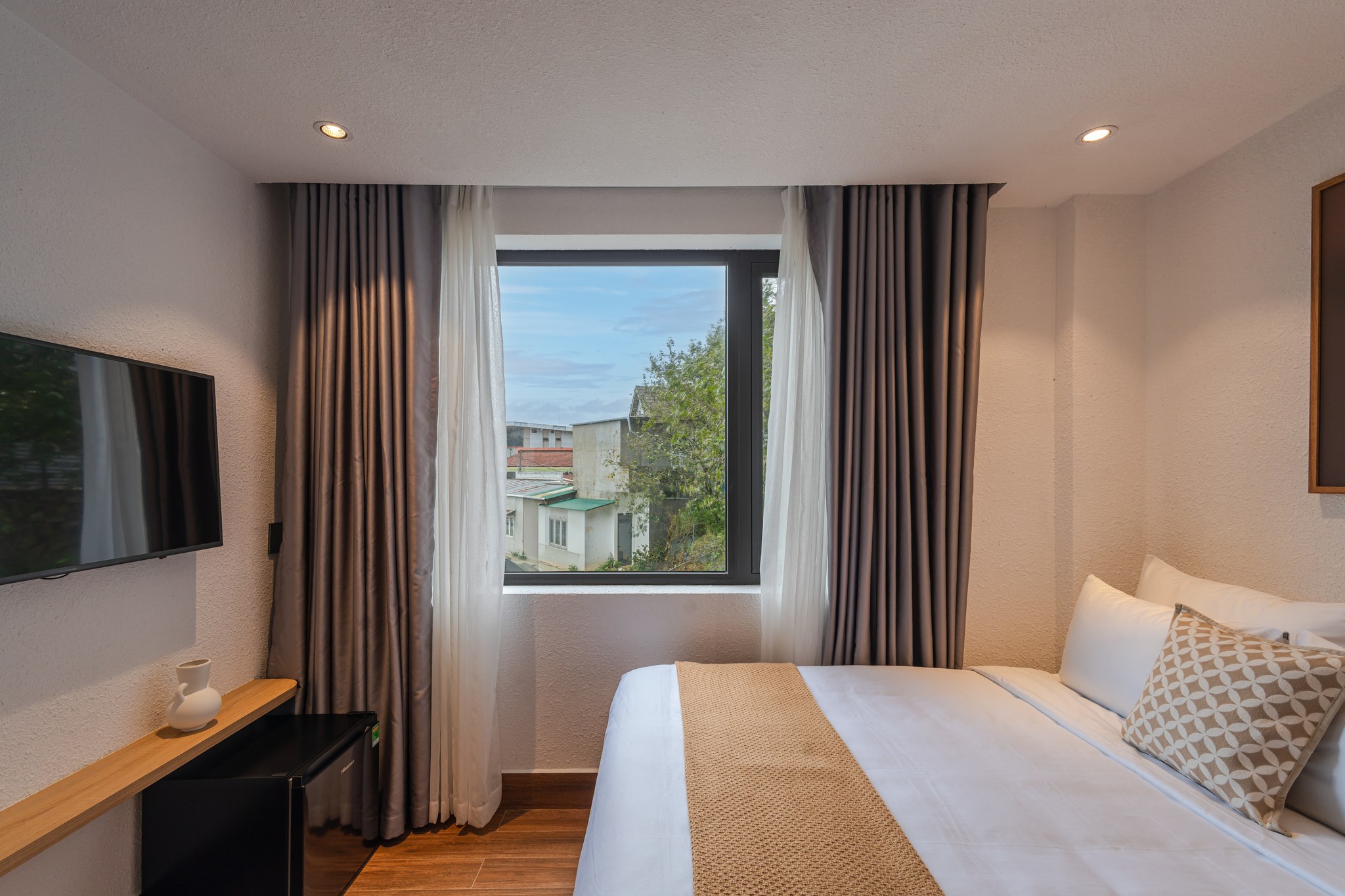 Superior Double Room gallery photo - DAWN Hotel Dalat